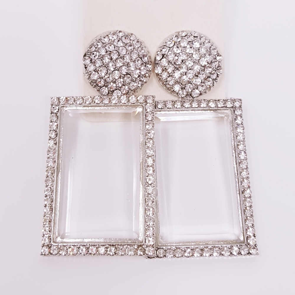 Fabulous Silver Rhinestone Earrings - Picture 2 of 8